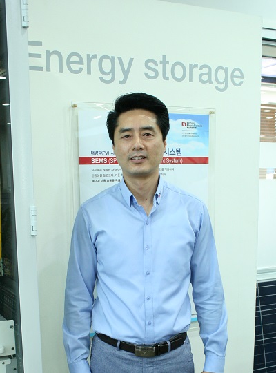 김도균 이사는 빠르면 하반기 중으로 자체 보유 발전소에 ESS 시스템을 적용한다는 계획을 밝혔다. [사진=솔라투데이]