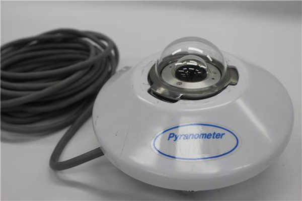 사진8. 정확한 일사량 측정용 센서 [사진=안형근 교수 제공]