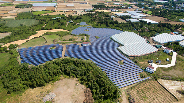 제주도에 설치된 태양광발전 전경 [사진=제주탑솔라]