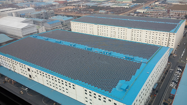 LG전자 공장에 설치한 태양광발전 시설 전경 [사진=광명전기]