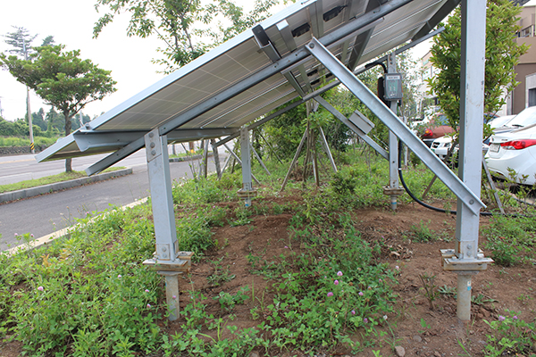 EPC 사업 진행에 있어 설치방식의 간소화를 위한 실증 모습 [사진=솔라투데이]