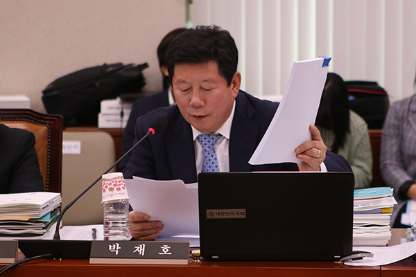 박재호 의원은 2017 국정감사에서 한국형 원전(APR-1400)기술의 해외특허 출원이 전무하다며 수출 경쟁력에 대해 의문이 제기되고 있다고 밝혔다. [사진=솔라투데이 탄소제로]