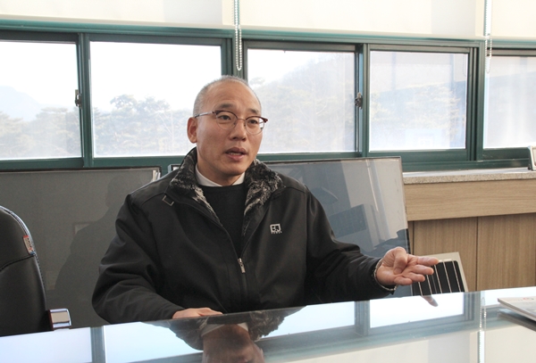 비제이파워 김용식 대표가 필리핀 국방부와의 MOU 내용에 대해 말하고 있다. [사진=솔라투데이 탄소제로]