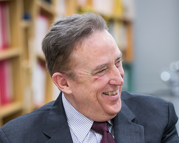 신재생에너지 분야의 세계적인 석학인 존 번 미국 델라웨어대 석좌교수 [사진=솔라투데이 탄소제로]