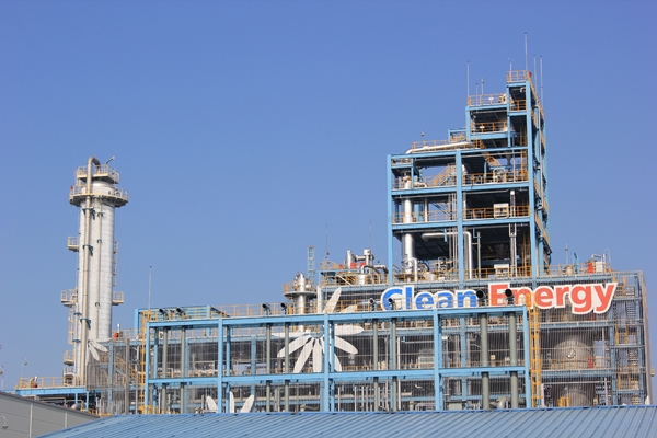 태양전지의 핵심소재인 폴리실리콘을 생산하고 있는 OCI 군산공장 전경 [사진=OCI]