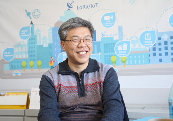 디에스피원 김종배 부사장은 디자인과 가격, 그리고 도난방지 솔루션 등 ICT 기술이 접목된 커넥티드 기술이 오토스의 차별화 요소라고 설명했다. [사진=솔라투데이 탄소제로]