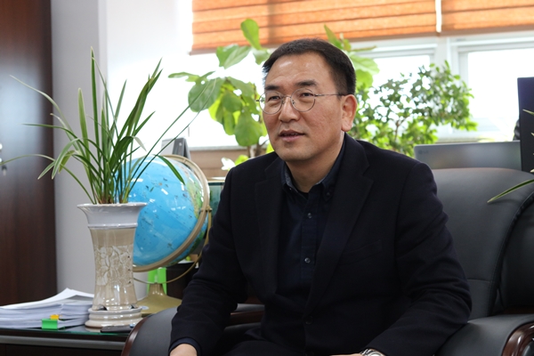 모던텍 김성두 대표는 전기차 충전소 산업의 성장을 위해서는 민자 시장의 활성화가 필요하다고 말했다. [사진=솔라투데이 탄소제로]