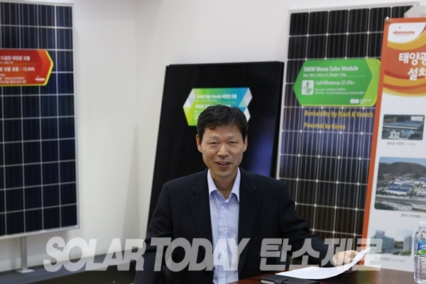 신성이엔지 김동섭 부사장은 유럽시장에서 각광받고 있는 고효율·고출력 모듈로 국내시장 점유율 확대를 자신했다. [사진=인더스트리뉴스]