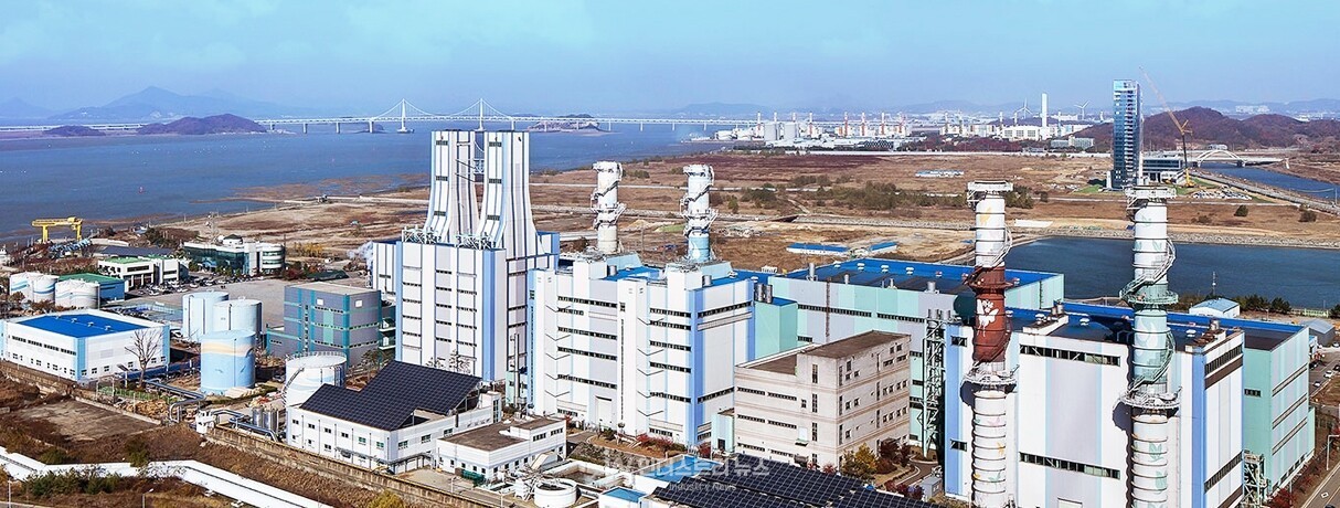 한국중부발전 인천발전본부 전경 [사진=한국중부발전]" height="460" loading="lazy