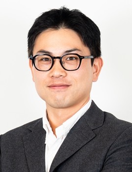 솔라리스 김성우 변호사" height="350" loading="lazy